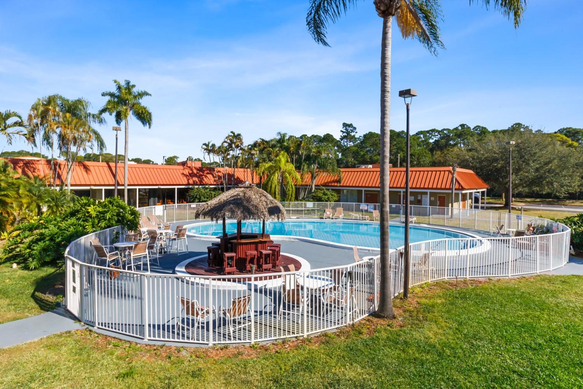 Vero Beach Inn & Suites Vero Beach I-95 (Adults Only) Kültér fotó